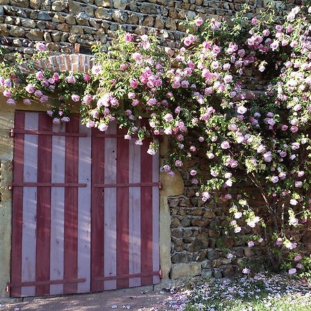 Chambres D'Hotes La Vie En Roses Iguerande Esterno foto